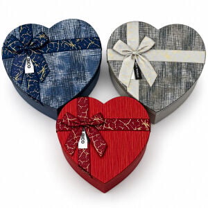 İBİCO İ12-093 (3PCS) (KALP) (ÇİZGİLİ MİX RENKLİ & KABARTMA DESEN) KARTON HEDİYE KUTUSU (KURDELALI) (22X20-19X17-16X14CM)*36